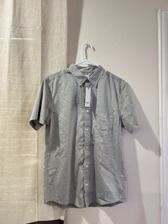 Urban Outfitters Other - Urban Outfitters Light Gray Short Sleeve Button-Down Shirt